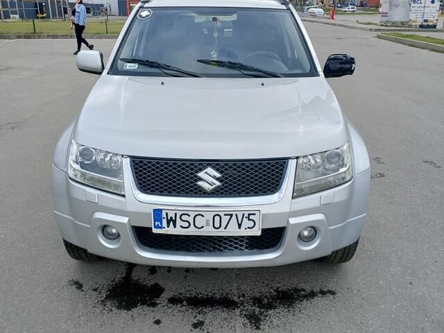 Серый Сузуки Гранд Витара, объемом двигателя 2 л и пробегом 280 тыс. км за 3117 $, фото 3 на Automoto.ua