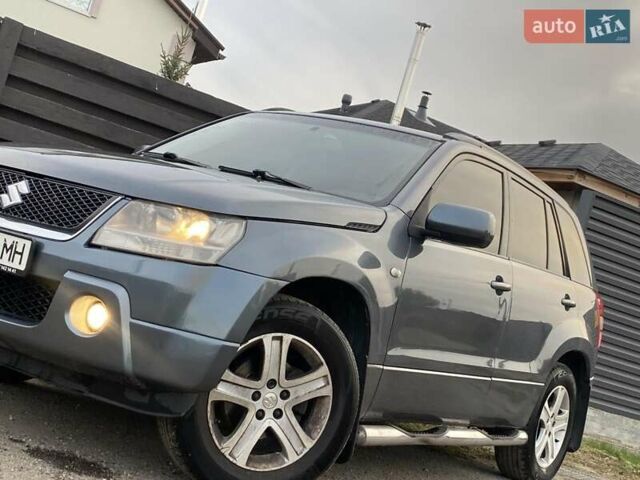 Серый Сузуки Гранд Витара, объемом двигателя 2 л и пробегом 197 тыс. км за 6600 $, фото 7 на Automoto.ua