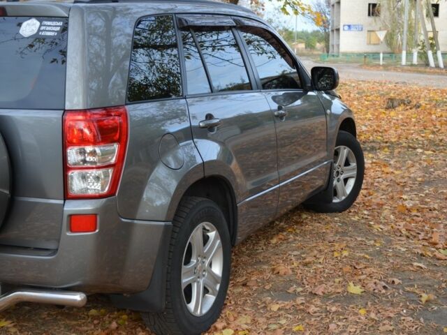Серый Сузуки Гранд Витара, объемом двигателя 2.7 л и пробегом 173 тыс. км за 8100 $, фото 14 на Automoto.ua