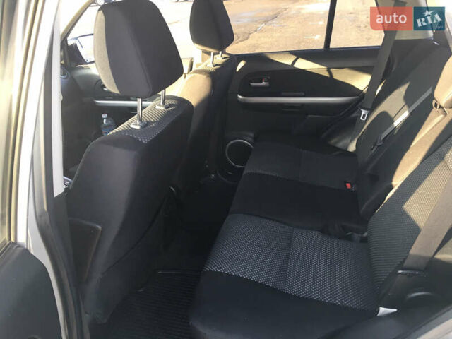 Серый Сузуки Гранд Витара, объемом двигателя 2 л и пробегом 400 тыс. км за 9750 $, фото 5 на Automoto.ua