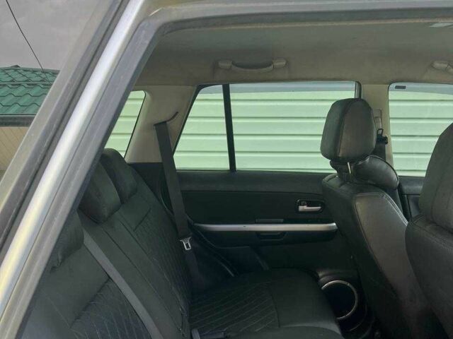 Серый Сузуки Гранд Витара, объемом двигателя 0 л и пробегом 340 тыс. км за 6500 $, фото 4 на Automoto.ua