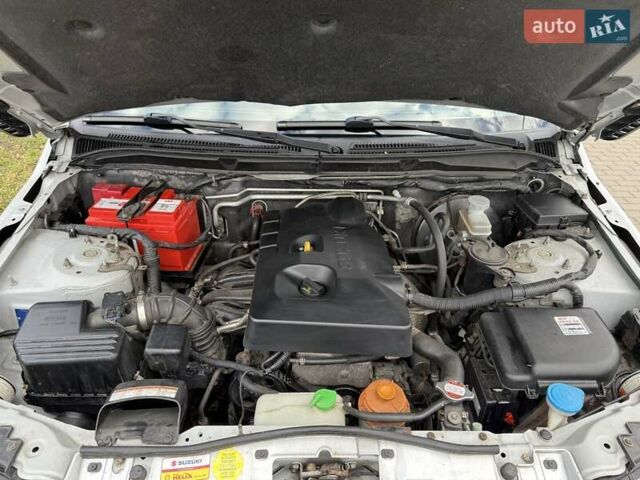 Серый Сузуки Гранд Витара, объемом двигателя 2 л и пробегом 179 тыс. км за 7999 $, фото 7 на Automoto.ua