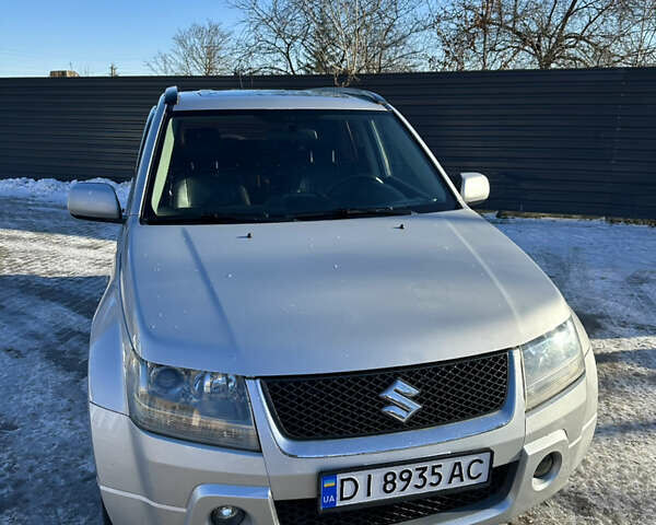 Серый Сузуки Гранд Витара, объемом двигателя 2 л и пробегом 175 тыс. км за 6850 $, фото 1 на Automoto.ua