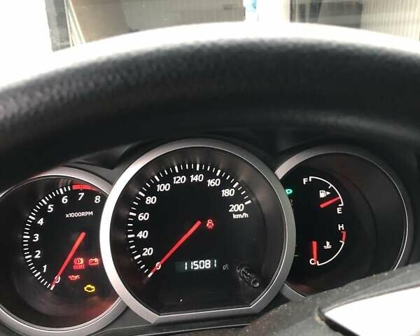 Сірий Сузукі Гранд Вітара, об'ємом двигуна 2 л та пробігом 115 тис. км за 7689 $, фото 7 на Automoto.ua