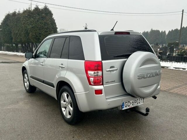Сірий Сузукі Гранд Вітара, об'ємом двигуна 2 л та пробігом 246 тис. км за 3500 $, фото 4 на Automoto.ua