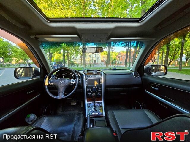 Серый Сузуки Гранд Витара, объемом двигателя 2.7 л и пробегом 240 тыс. км за 7999 $, фото 1 на Automoto.ua