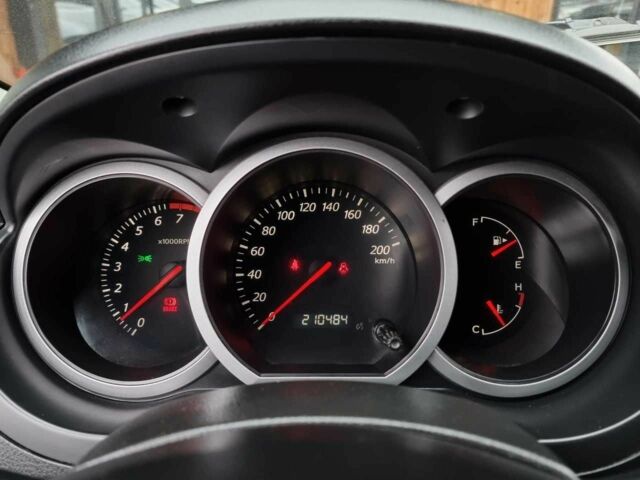 Серый Сузуки Гранд Витара, объемом двигателя 2 л и пробегом 210 тыс. км за 6999 $, фото 15 на Automoto.ua