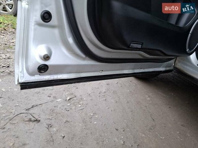 Серый Сузуки Гранд Витара, объемом двигателя 1.87 л и пробегом 248 тыс. км за 6950 $, фото 26 на Automoto.ua