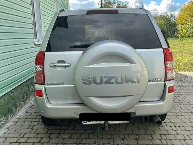 Серый Сузуки Гранд Витара, объемом двигателя 0 л и пробегом 340 тыс. км за 6500 $, фото 3 на Automoto.ua