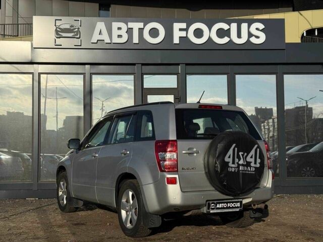 Серый Сузуки Гранд Витара, объемом двигателя 0 л и пробегом 121 тыс. км за 7990 $, фото 4 на Automoto.ua