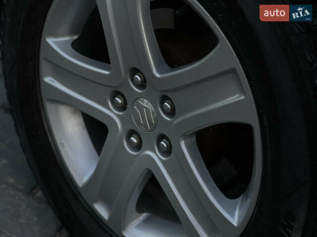 Серый Сузуки Гранд Витара, объемом двигателя 2 л и пробегом 282 тыс. км за 7700 $, фото 18 на Automoto.ua