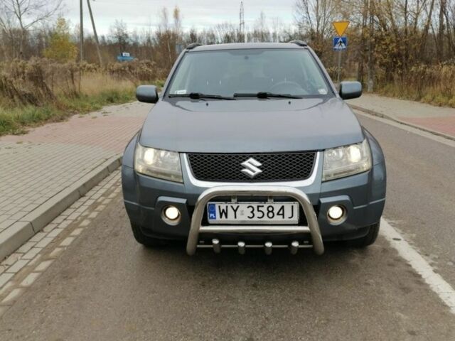 Серый Сузуки Гранд Витара, объемом двигателя 2.2 л и пробегом 270 тыс. км за 3000 $, фото 2 на Automoto.ua