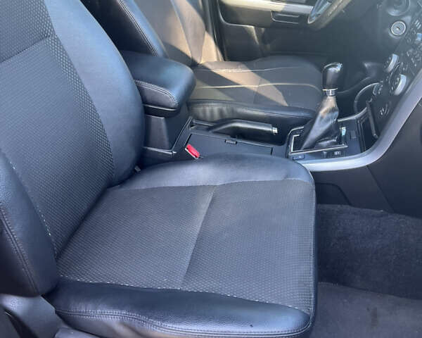 Серый Сузуки Гранд Витара, объемом двигателя 2.4 л и пробегом 283 тыс. км за 6777 $, фото 14 на Automoto.ua