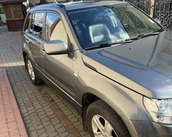 Сузуки Гранд Витара 2008 в Ивано-Франковске на Automoto.ua Серый Сузуки Гранд Витара, объемом двигателя 1.87 л и пробегом 138 тыс. км за 8700 $, фото 2 на Automoto.ua