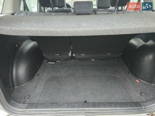 Сірий Сузукі Гранд Вітара, об'ємом двигуна 2 л та пробігом 163 тис. км за 3950 $, фото 13 на Automoto.ua