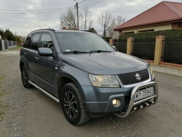 Серый Сузуки Гранд Витара, объемом двигателя 2.2 л и пробегом 270 тыс. км за 3000 $, фото 1 на Automoto.ua