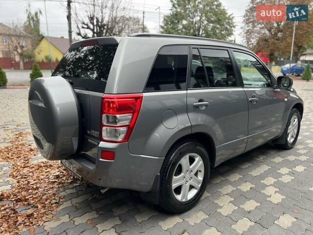 Серый Сузуки Гранд Витара, объемом двигателя 1.87 л и пробегом 242 тыс. км за 8240 $, фото 6 на Automoto.ua