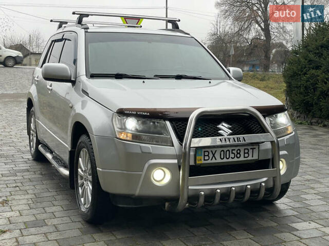 Серый Сузуки Гранд Витара, объемом двигателя 2 л и пробегом 171 тыс. км за 7900 $, фото 5 на Automoto.ua
