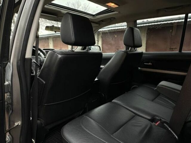 Серый Сузуки Гранд Витара, объемом двигателя 2.2 л и пробегом 230 тыс. км за 3600 $, фото 10 на Automoto.ua