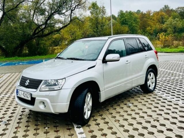 Серый Сузуки Гранд Витара, объемом двигателя 2 л и пробегом 234 тыс. км за 2850 $, фото 1 на Automoto.ua