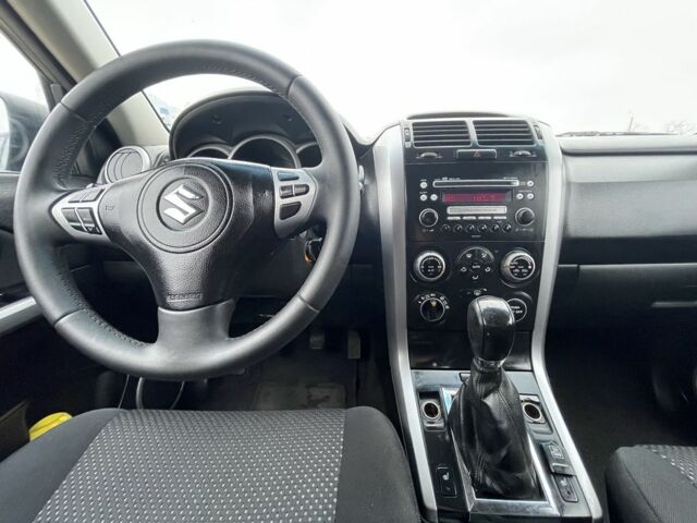 Серый Сузуки Гранд Витара, объемом двигателя 2 л и пробегом 218 тыс. км за 6900 $, фото 14 на Automoto.ua