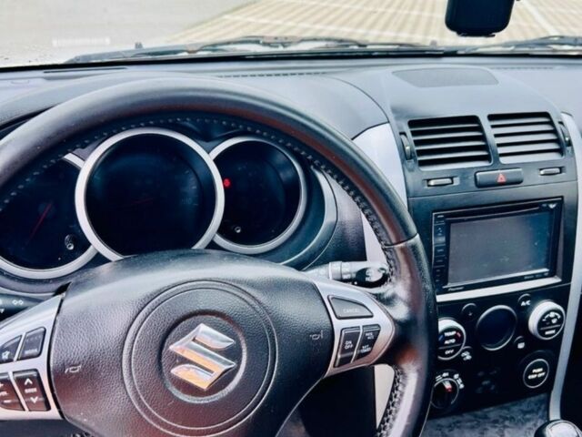 Серый Сузуки Гранд Витара, объемом двигателя 2 л и пробегом 234 тыс. км за 2850 $, фото 6 на Automoto.ua