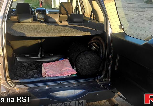 Сірий Сузукі Гранд Вітара, об'ємом двигуна 2.4 л та пробігом 231 тис. км за 8500 $, фото 7 на Automoto.ua