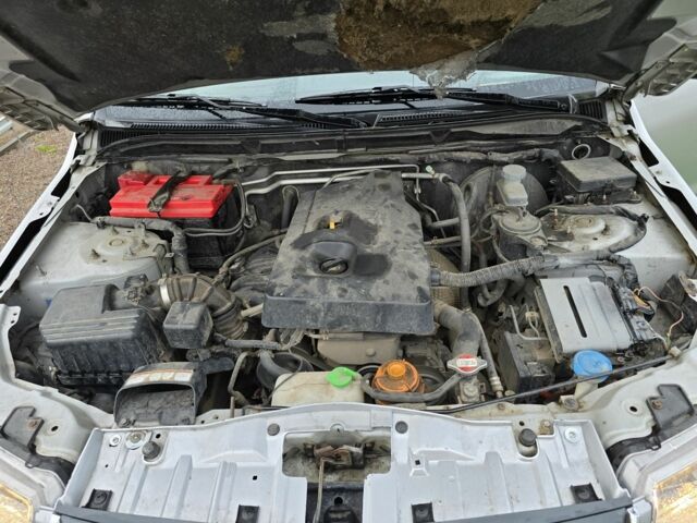 Сірий Сузукі Гранд Вітара, об'ємом двигуна 2 л та пробігом 163 тис. км за 3950 $, фото 23 на Automoto.ua