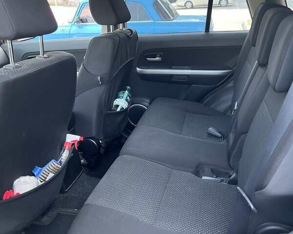 Серый Сузуки Гранд Витара, объемом двигателя 2.4 л и пробегом 91 тыс. км за 7850 $, фото 6 на Automoto.ua