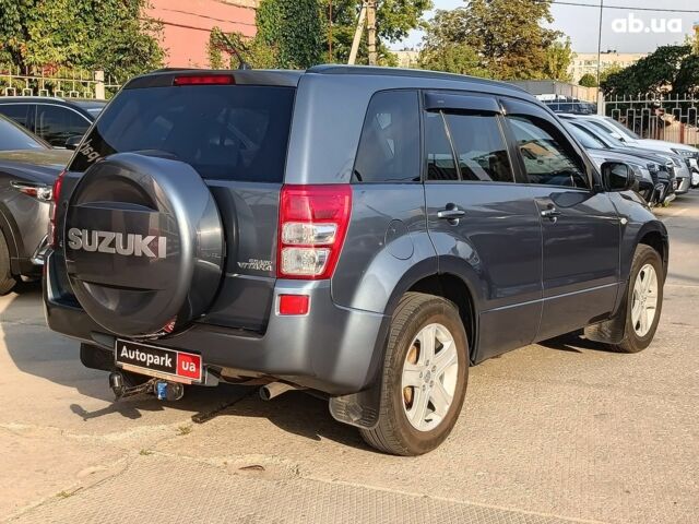 Серый Сузуки Гранд Витара, объемом двигателя 2 л и пробегом 204 тыс. км за 8490 $, фото 7 на Automoto.ua