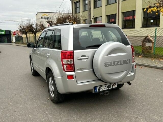 Серый Сузуки Гранд Витара, объемом двигателя 2 л и пробегом 200 тыс. км за 3700 $, фото 4 на Automoto.ua