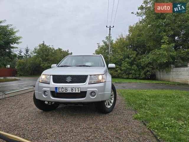 Сірий Сузукі Гранд Вітара, об'ємом двигуна 2 л та пробігом 163 тис. км за 3950 $, фото 10 на Automoto.ua