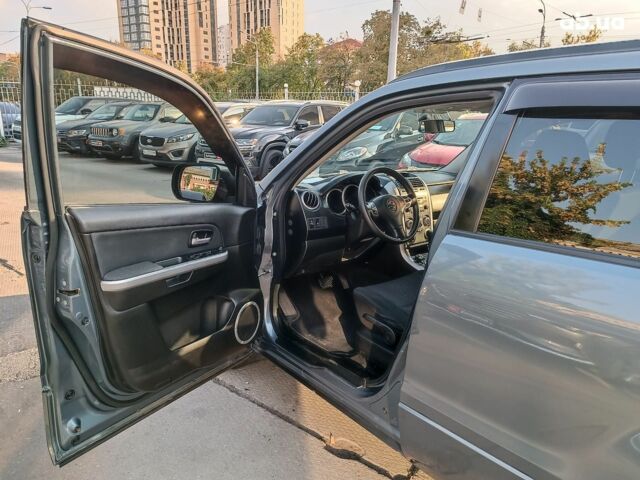 Серый Сузуки Гранд Витара, объемом двигателя 2 л и пробегом 204 тыс. км за 8490 $, фото 20 на Automoto.ua