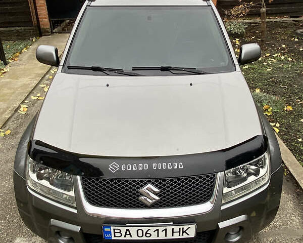 Серый Сузуки Гранд Витара, объемом двигателя 2 л и пробегом 231 тыс. км за 7800 $, фото 10 на Automoto.ua