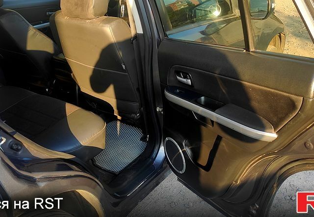 Сірий Сузукі Гранд Вітара, об'ємом двигуна 2.4 л та пробігом 231 тис. км за 8500 $, фото 1 на Automoto.ua