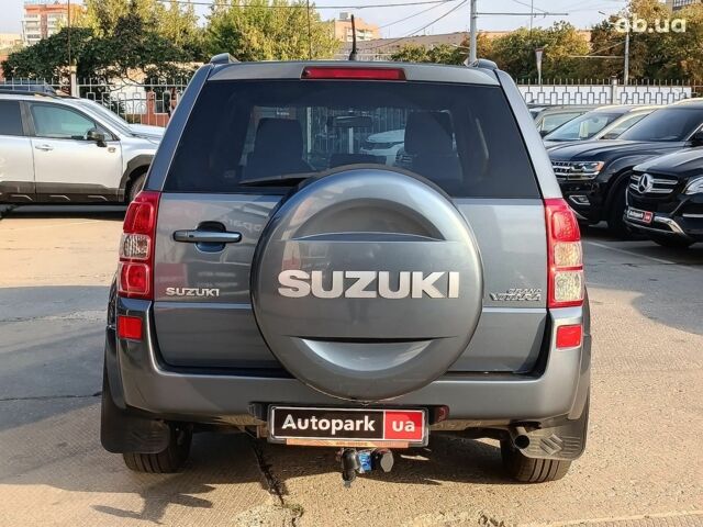 Серый Сузуки Гранд Витара, объемом двигателя 2 л и пробегом 204 тыс. км за 8490 $, фото 8 на Automoto.ua
