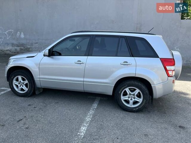 Серый Сузуки Гранд Витара, объемом двигателя 2.4 л и пробегом 91 тыс. км за 7850 $, фото 14 на Automoto.ua