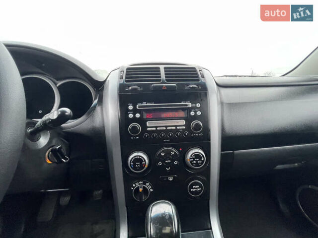 Серый Сузуки Гранд Витара, объемом двигателя 2 л и пробегом 218 тыс. км за 6900 $, фото 15 на Automoto.ua