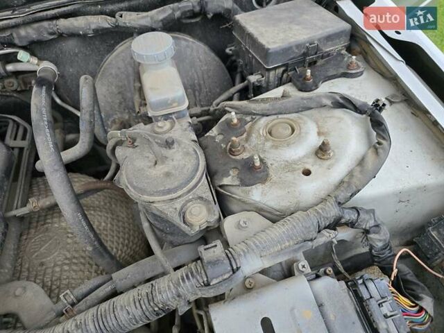 Сірий Сузукі Гранд Вітара, об'ємом двигуна 2 л та пробігом 163 тис. км за 3950 $, фото 31 на Automoto.ua