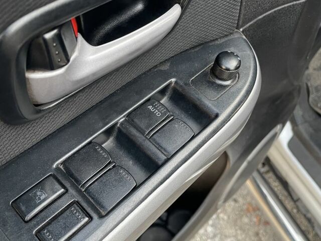 Сірий Сузукі Гранд Вітара, об'ємом двигуна 2 л та пробігом 172 тис. км за 6750 $, фото 17 на Automoto.ua