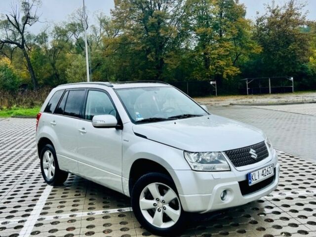 Серый Сузуки Гранд Витара, объемом двигателя 2 л и пробегом 234 тыс. км за 2850 $, фото 2 на Automoto.ua