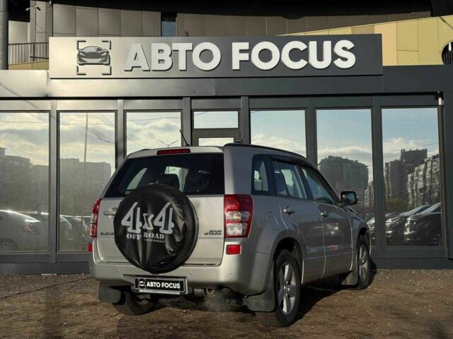Серый Сузуки Гранд Витара, объемом двигателя 0 л и пробегом 121 тыс. км за 7990 $, фото 7 на Automoto.ua