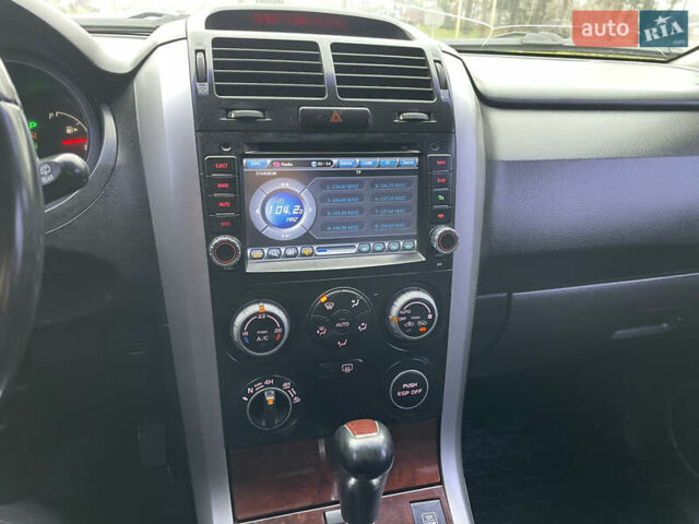 Серый Сузуки Гранд Витара, объемом двигателя 2 л и пробегом 171 тыс. км за 7900 $, фото 33 на Automoto.ua