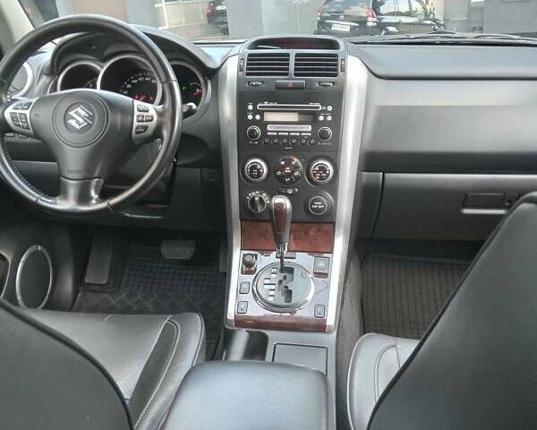 Серый Сузуки Гранд Витара, объемом двигателя 2 л и пробегом 162 тыс. км за 9578 $, фото 5 на Automoto.ua