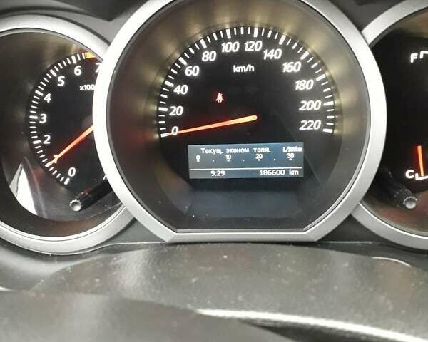 Серый Сузуки Гранд Витара, объемом двигателя 2.39 л и пробегом 186 тыс. км за 8500 $, фото 8 на Automoto.ua