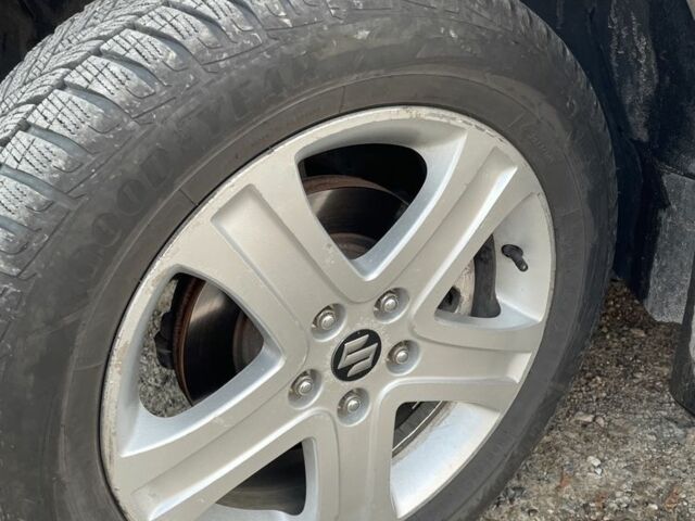 Сірий Сузукі Гранд Вітара, об'ємом двигуна 2 л та пробігом 172 тис. км за 6750 $, фото 15 на Automoto.ua