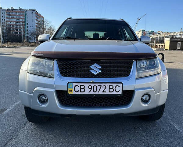 Серый Сузуки Гранд Витара, объемом двигателя 2.4 л и пробегом 315 тыс. км за 7300 $, фото 3 на Automoto.ua