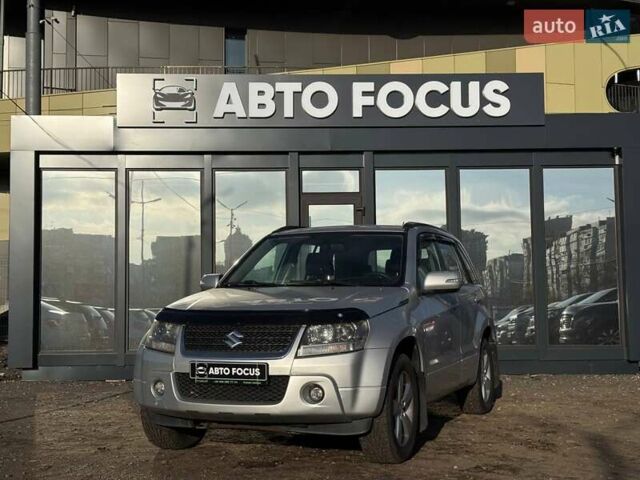 Серый Сузуки Гранд Витара, объемом двигателя 2.4 л и пробегом 121 тыс. км за 7990 $, фото 3 на Automoto.ua
