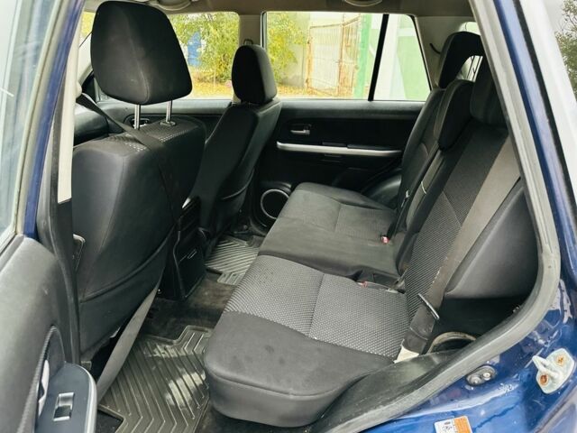 Серый Сузуки Гранд Витара, объемом двигателя 2 л и пробегом 200 тыс. км за 3400 $, фото 14 на Automoto.ua