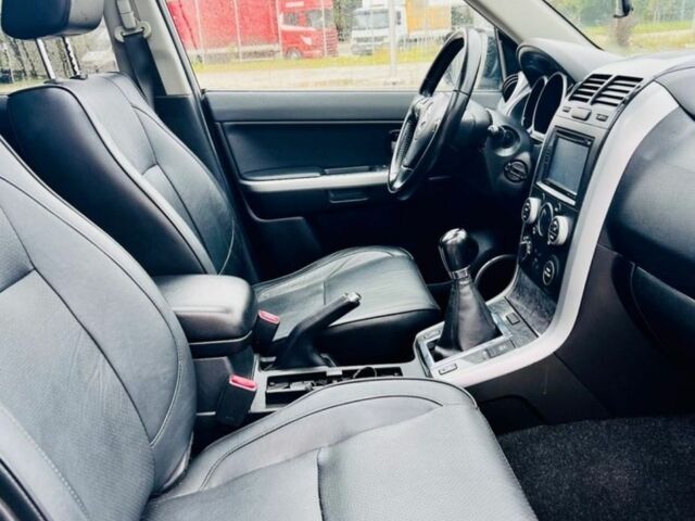 Серый Сузуки Гранд Витара, объемом двигателя 2 л и пробегом 234 тыс. км за 2850 $, фото 7 на Automoto.ua